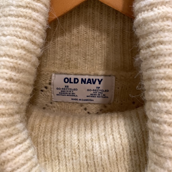 Old Navy sweater.#228 - Picture 9 of 12